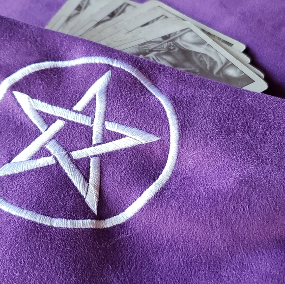 Tarot cloth/ altar cloth set NEW - Picture 2 of 7